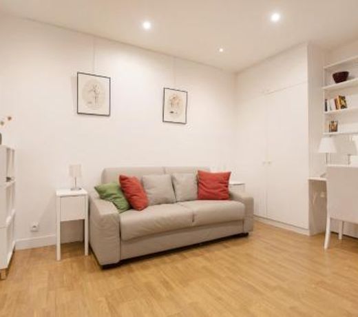 GuestReady - Charming Studio 5 mins to Pantheon