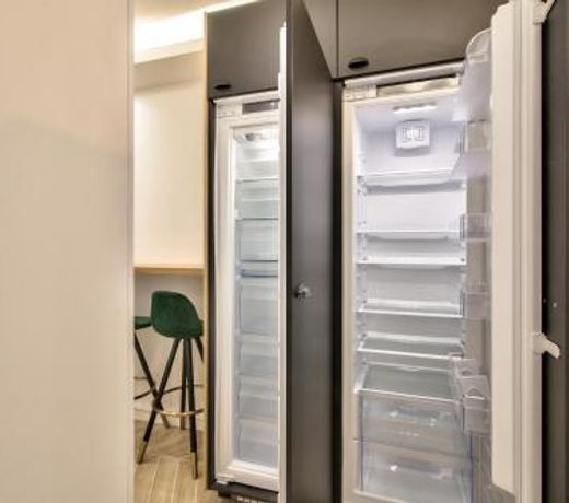 Chic and spacious apart with parking