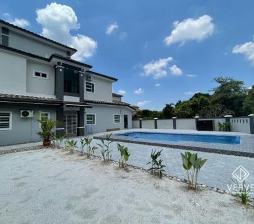 Ipoh Gunung Lang Private Pool Villa by Verve