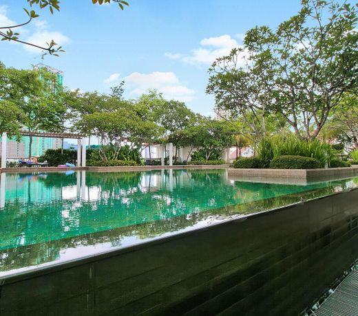 Home-Suites - 2 Bedroom Marina Seaview Apartment