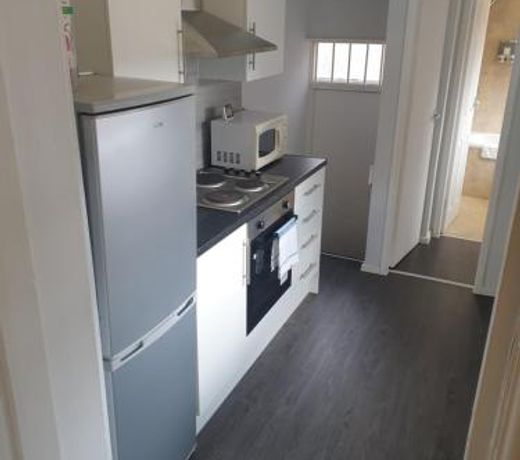 Gateshead's Amethyst 3 Bedroom Apt, Sleeps 6 Guests