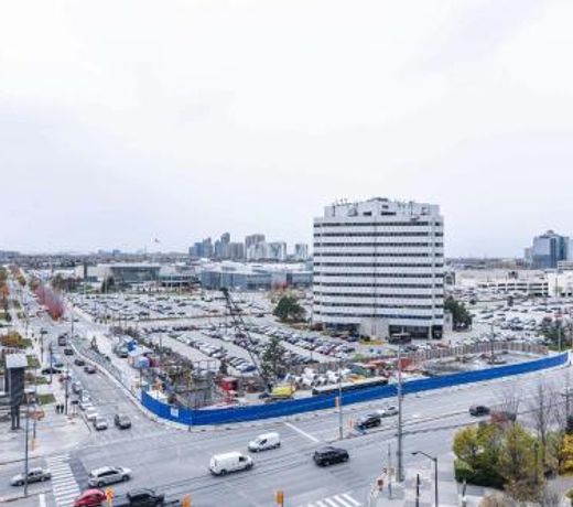 PlanURstay - 3888 Duke of York Blvd
