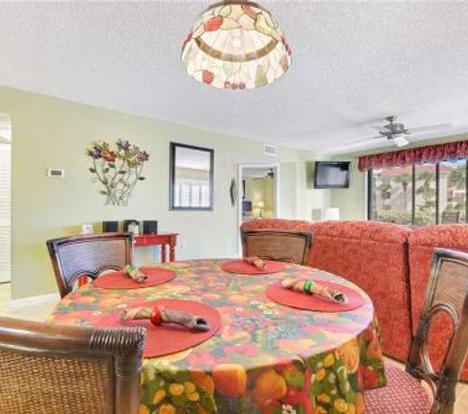 Ocean Village Club K12, 2 Bedrooms, Sleeps 4, Heated Pool, WiFi