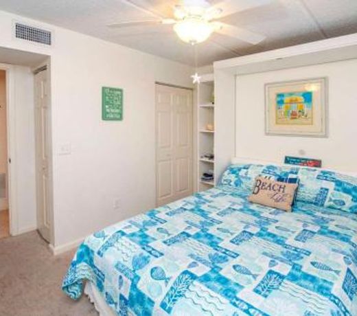 Ocean Life Beach Condo - Only Steps to the Beach