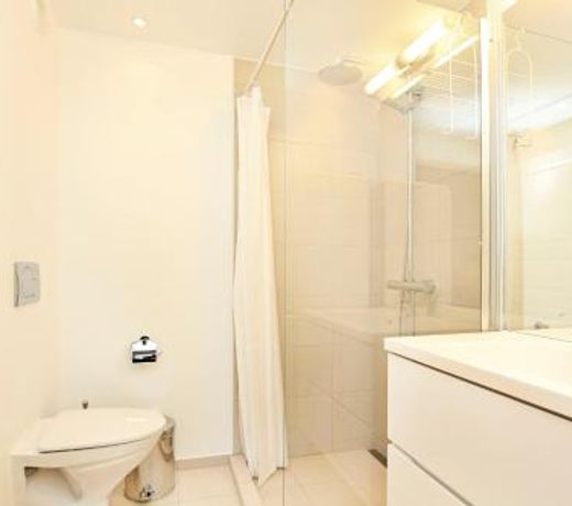 CITY, LUX APARTM - 2 FULL BATHROOMs, 1v