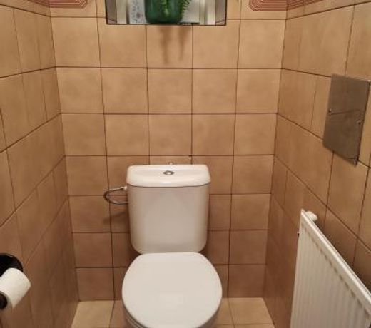 Family apartment with two bathrooms near to city center