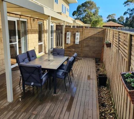 Modern Peaceful Beach Location - Secure Parking