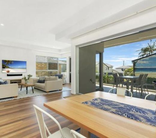 Luxury on Currumbin Beach