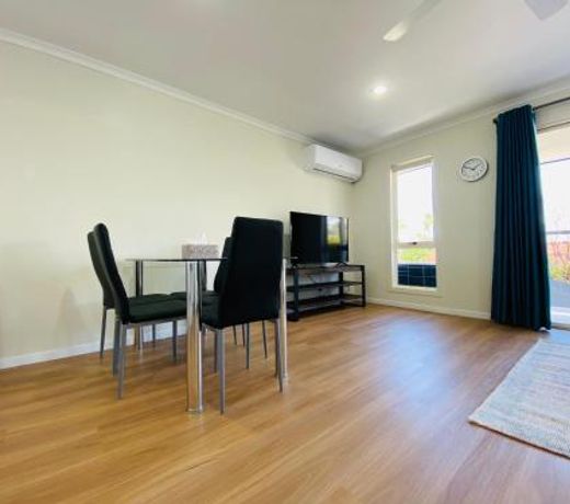 Sunny Home Apartment