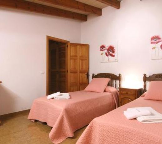 Roig Miquel Beatiful house just 10m driving from Pollensa