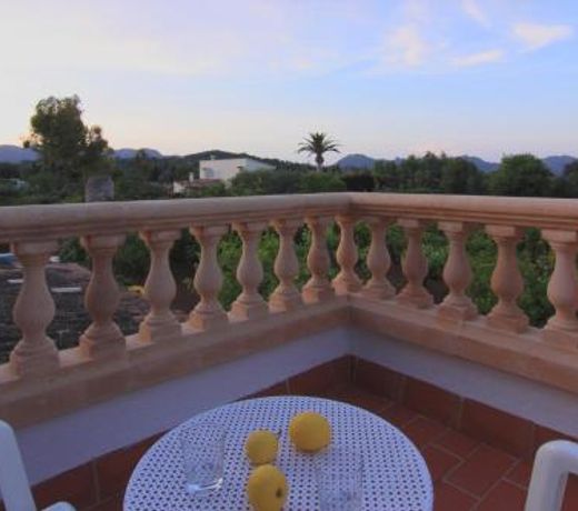 Roig Miquel Beatiful house just 10m driving from Pollensa