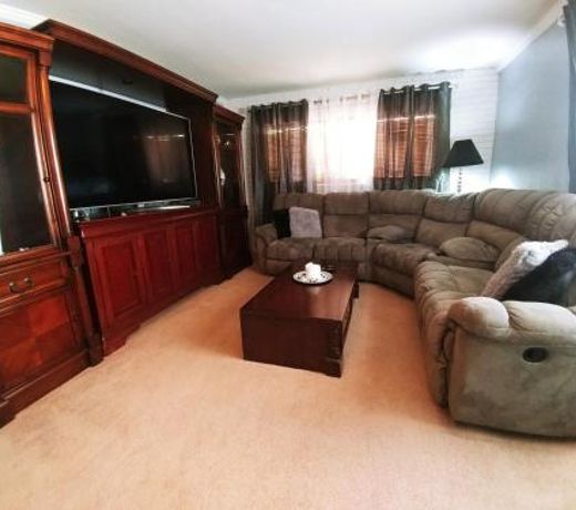 Charming 1 story 3 bdrm Home