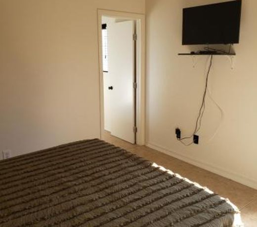 House 20 min from Las Vegas Blvd