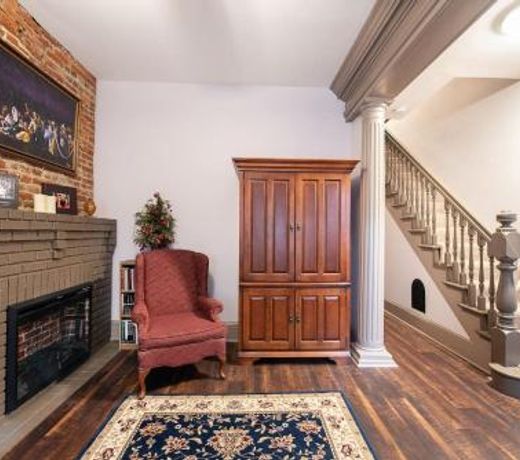 Lancaster City Apartment Near Convention Center