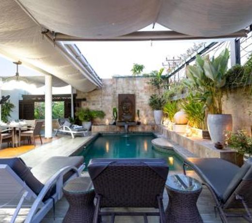 Pura Villa