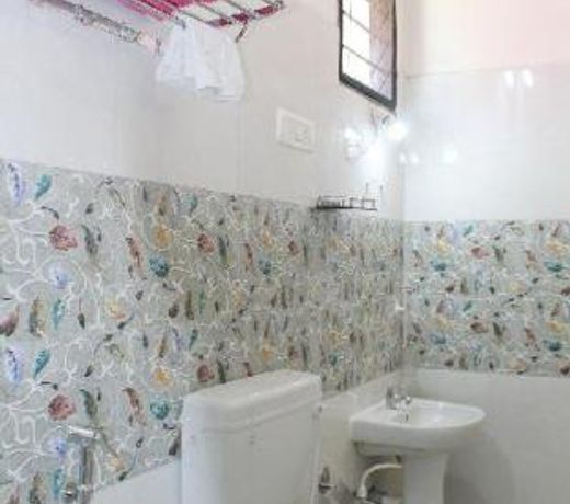 Cozy Room with Kitchen/Airport Pickup & Drop/Porur