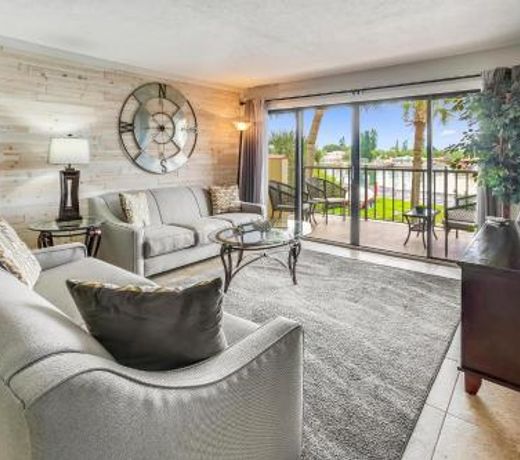 Land's End #208 building 1 - Bay Front