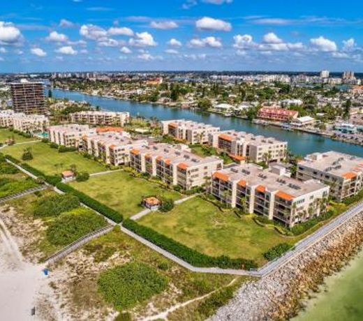 Land's End #208 building 1 - Bay Front