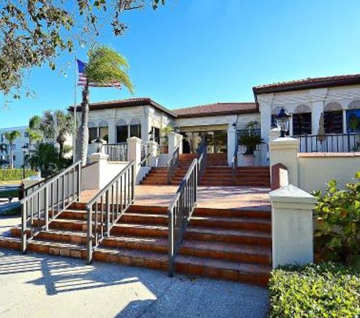 Lands End #304 building 9 - Beach Front