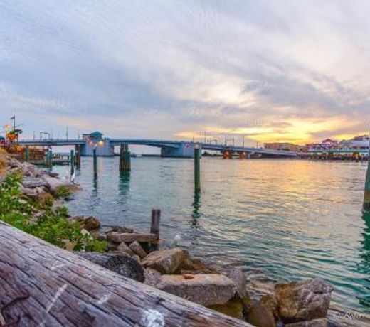 Affordable Beach Condos - One Bed Budget with Full Kitchen - English Suite condo