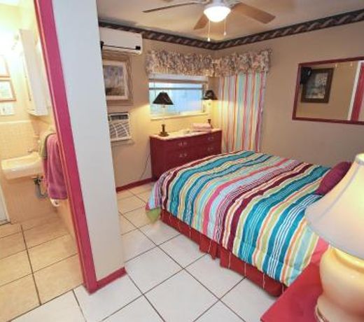Affordable Beach Condos - One Bed Budget with Full Kitchen - English Suite condo