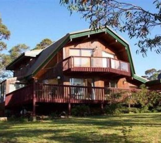 Sublime Cedar Lodge Leura