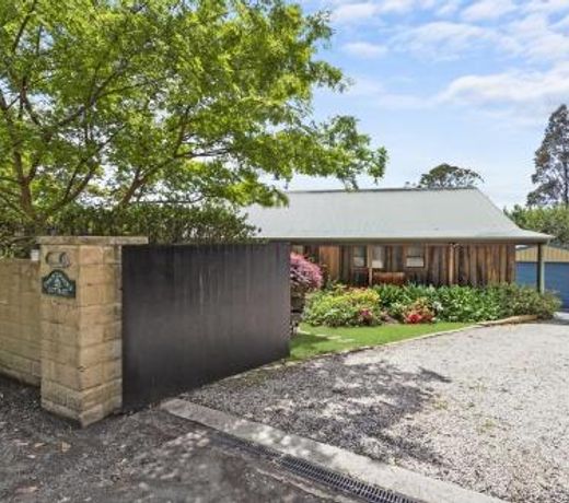 CHRISTOPHERS COTTAGE