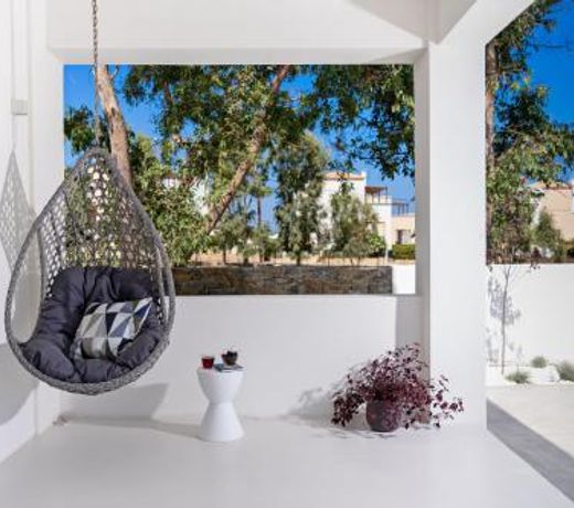 Constantinos Villa, Sublime Island Îscape!