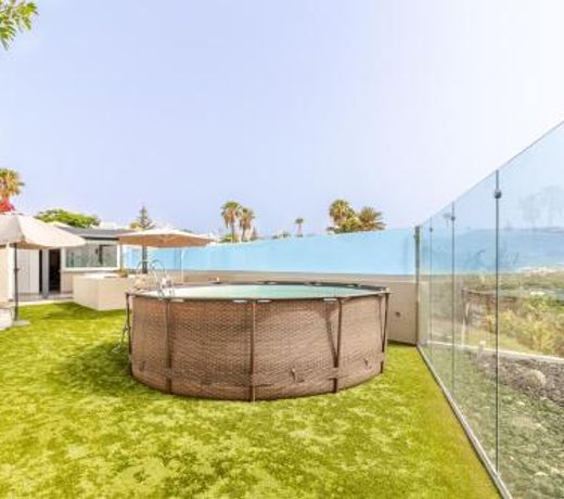Flatguest Einstein + Pool + BBQ + 2 Bdr