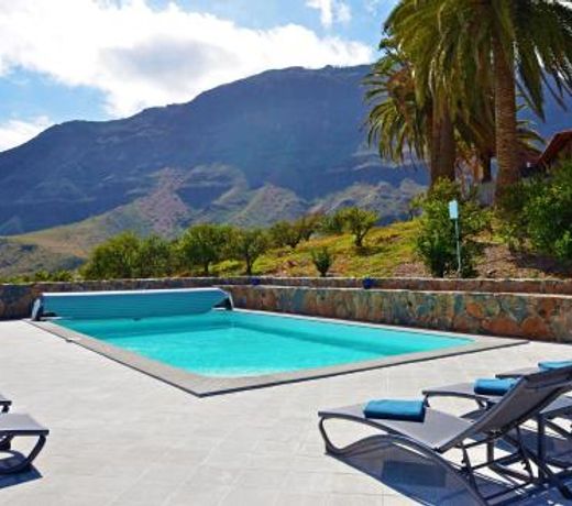 Exclusive Villa Gran Canaria with a heated pool