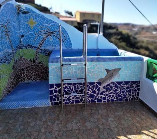 Cave House with "Pool", beautiful Views Of Teide