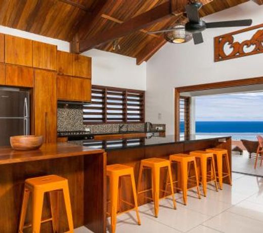 Private Holiday House