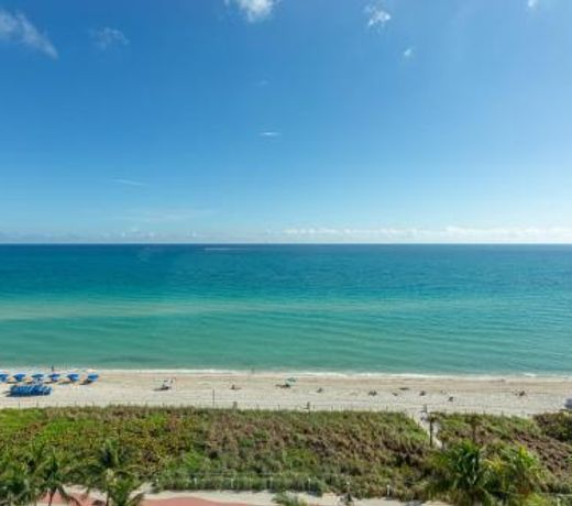 Beachfront Penthouse Studio