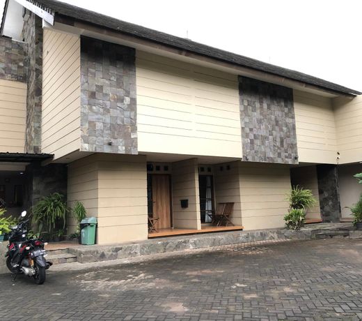 Cigadung Guest House 9A