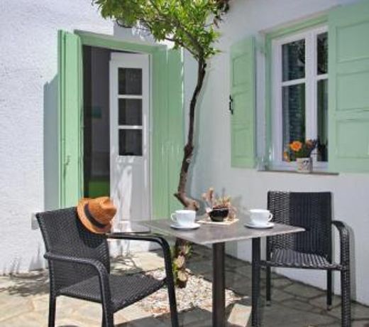 Liogerma Cottage