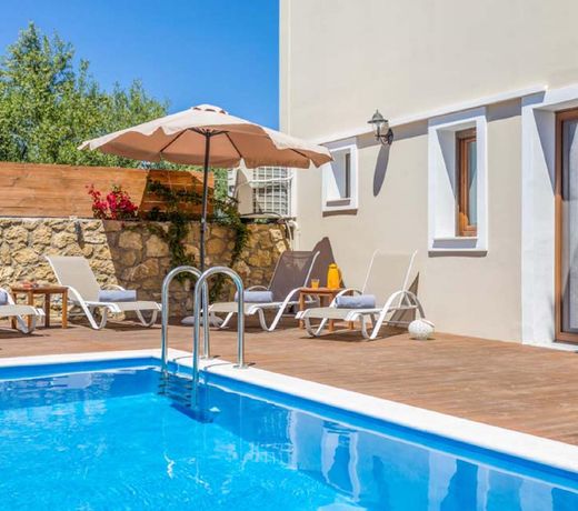Villa Filanthi with private swimming pool