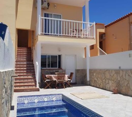 Apartment With Private Pool And Close To The Beach