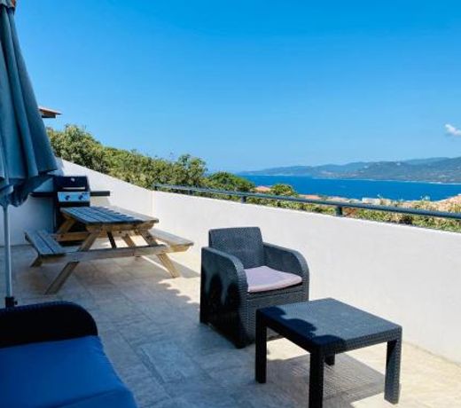 Appartement une chambre avec vue mer et montagnes, proche du centre -1