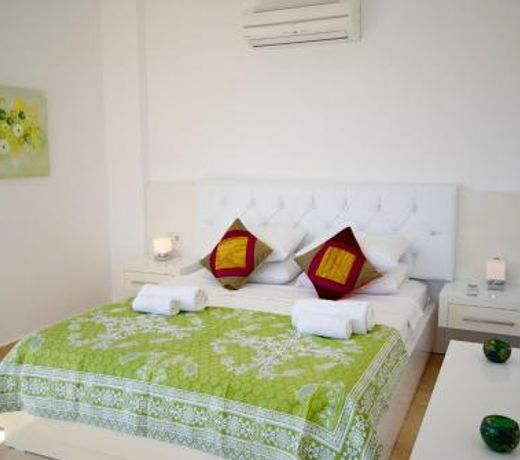 Villa Emily