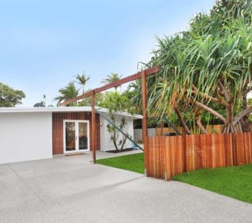 6 Banksia Crescent Marcoola - NEW LISTING
