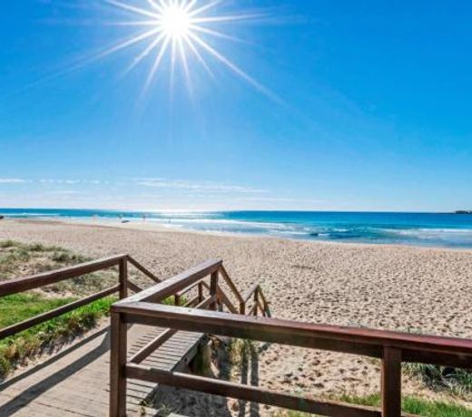 Mudjimba Island Beach House