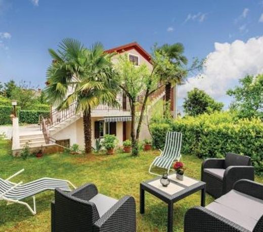 Apartment Dari-with terrace