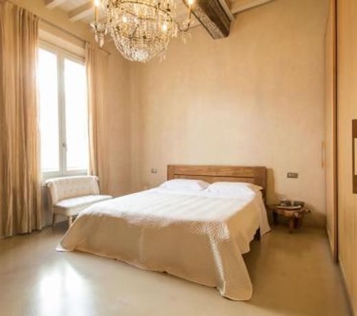 Domus Aurea Luxury Suites