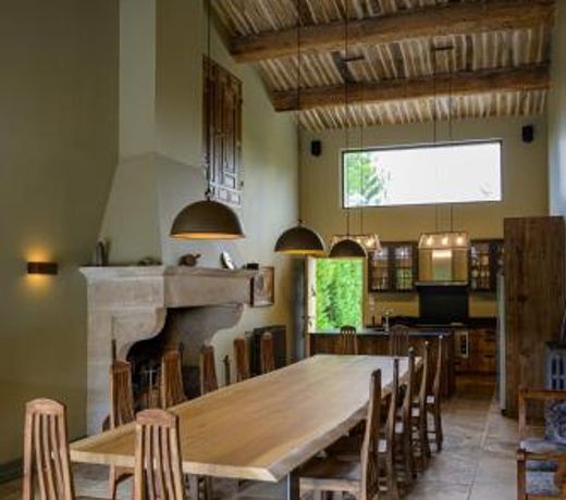 Demeure de 3 chambres a Villecroze avec piscine privee et jardin clos