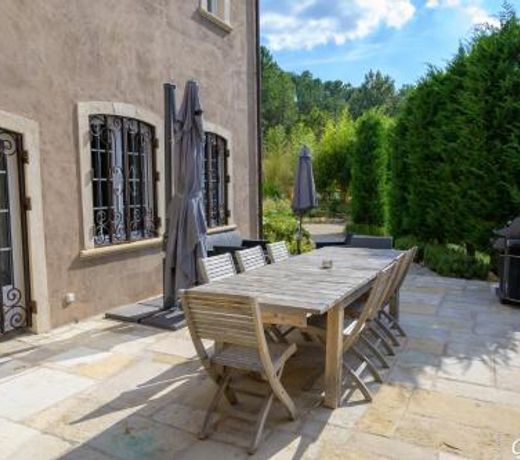 Demeure de 3 chambres a Villecroze avec piscine privee et jardin clos