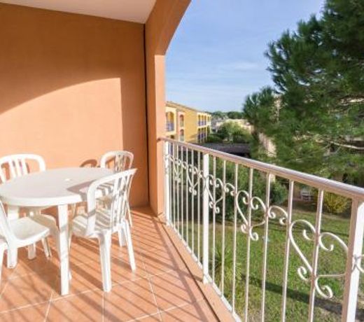 Joli T3 dans residence de vacances - piscine