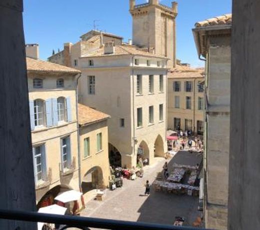 DUPLEX CENTRE HISTORIQUE UZES