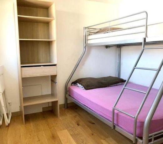 Studio a Villejuif avec magnifique vue sur la ville jardin amenage et WiFi
