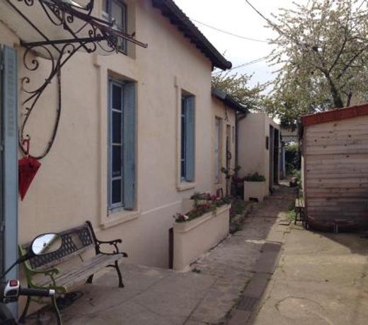 Maison jardin prox metro 3ch 9 lits