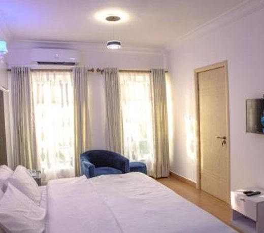 Classy 2 BR apartment in Ikeja GRA, Lagos